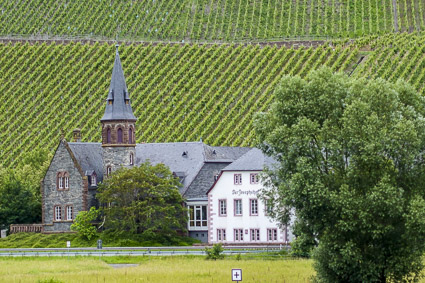 Moselle church and village