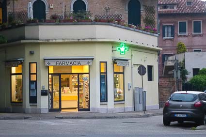 Farmacia on Lido