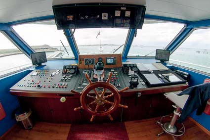 Wheelhouse of LA BELLA VITA