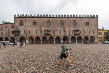 Palazzo Ducale on Piazza Sordello