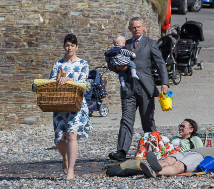 Caroline Catz and Martin Clunes in DOC MARTIN