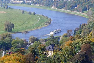 River Elbe from Schwebebahn Bergstation