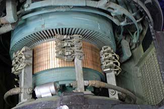 Schwebebahn electric motor