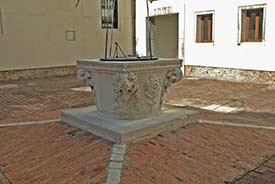 Ca' Giustinian wellhead