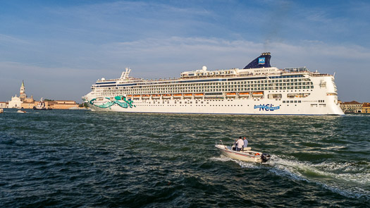 NORWEGIAN JADE in Giudecca Canal, Venice