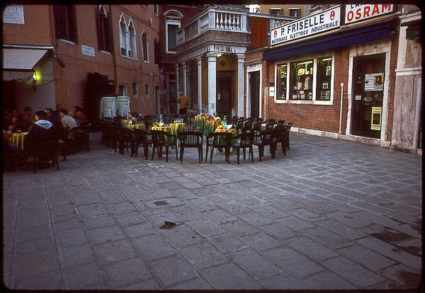 Campo Santa Margherita "Dottore, Dottore" party,1999